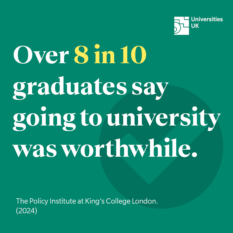 Good luck to everyone finishing up their applications to university this weekend ahead of the UCAS Equal Consideration Deadline!

Going to university is a fantastic choice for your future, whatever you choose to study.

See more on the value of uni👇
loom.ly/_67IsdU