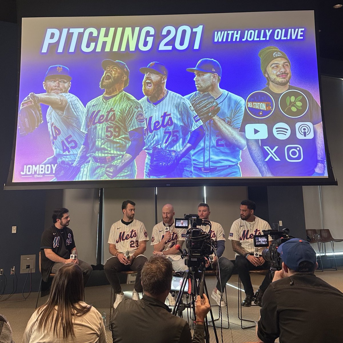 Jolly_Olive's tweet image. Today felt like a milestone. Thanks to everyone who's supported me over the past five years. Gonna be a fun year.