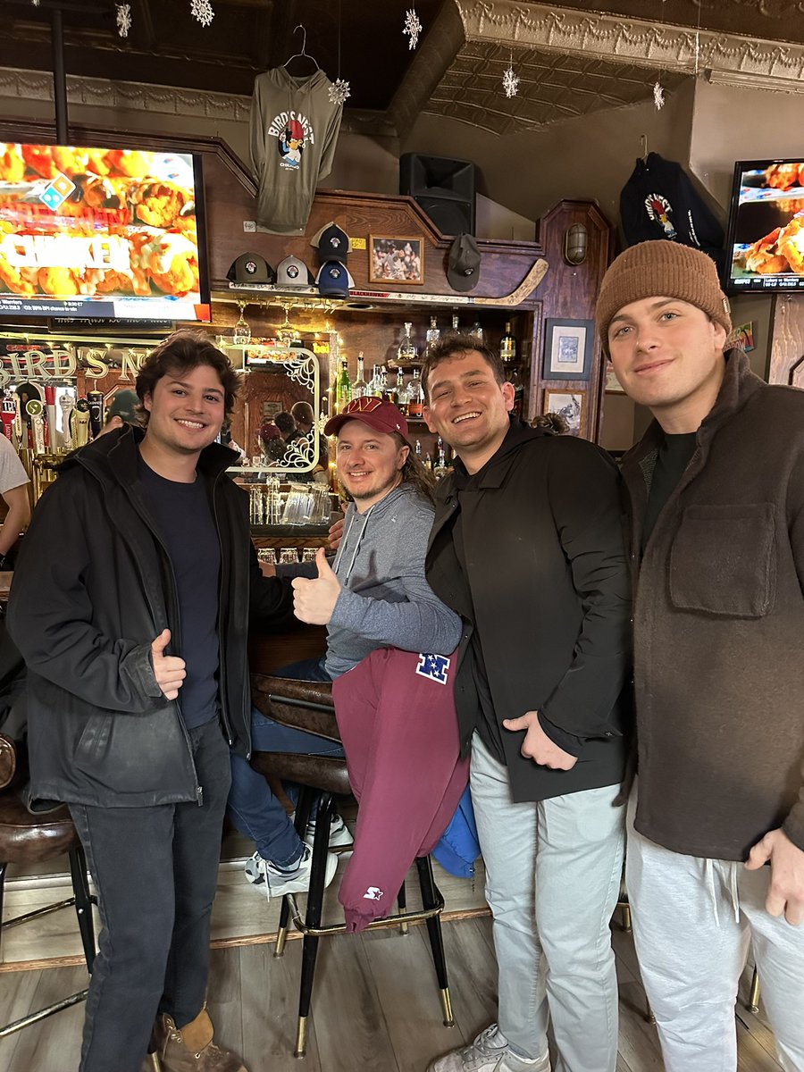 JordanKrasner's tweet photo. Met PFT. Dudes rock. @PFTCommenter https://t.co/GhDoFl4PZD