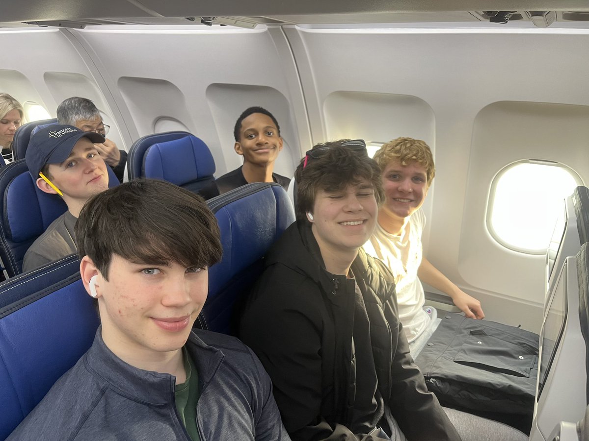 chccampusmin's tweet photo. 9 students and Ms. Fasy, Mr. Parisi, and Mr. McCormick are heading to Browning, Montana to do a week of service on the Blackfeet Indian Reservation! Keep them in your prayers this week as they serve! #TotallyYours https://t.co/DVKSlSXlC5