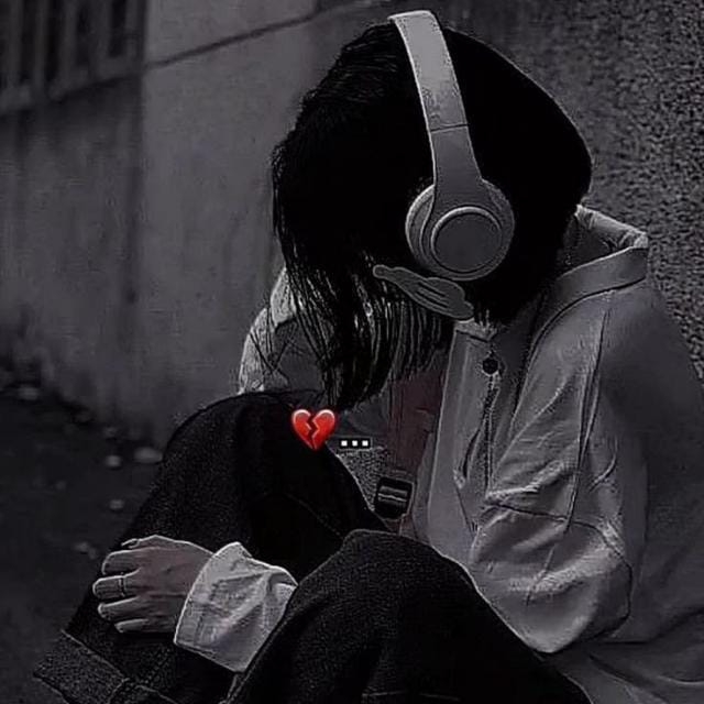 يستطيع المرء أن يتخطى خيبته، لكنه لا يعود لما كان عليه، لا يعود أبدًا .