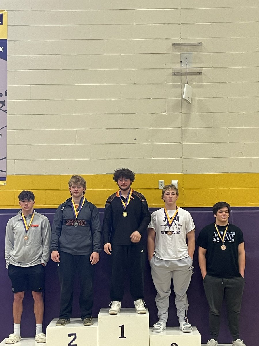 Joplin Wrestling (@jhswrestling) on Twitter photo Josiah Hazlewood leads the Eagles with a third place finish. Boys finish 15th at Hickman.
<a href="/JHS_Athletics/">Joplin Athletics</a> Josiah Hazlewood leads the Eagles with a third place finish. Boys finish 15th at Hickman.
<a href="/JHS_Athletics/">Joplin Athletics</a>