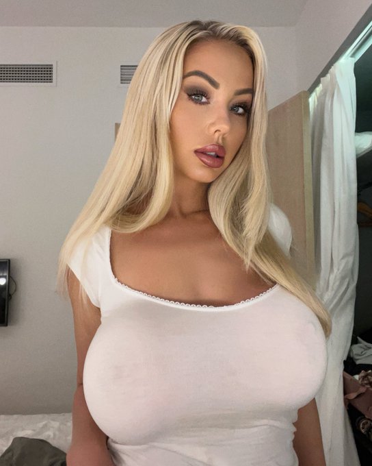 Watch Amanda Bredén's leaked NSFW photo on TwXstars