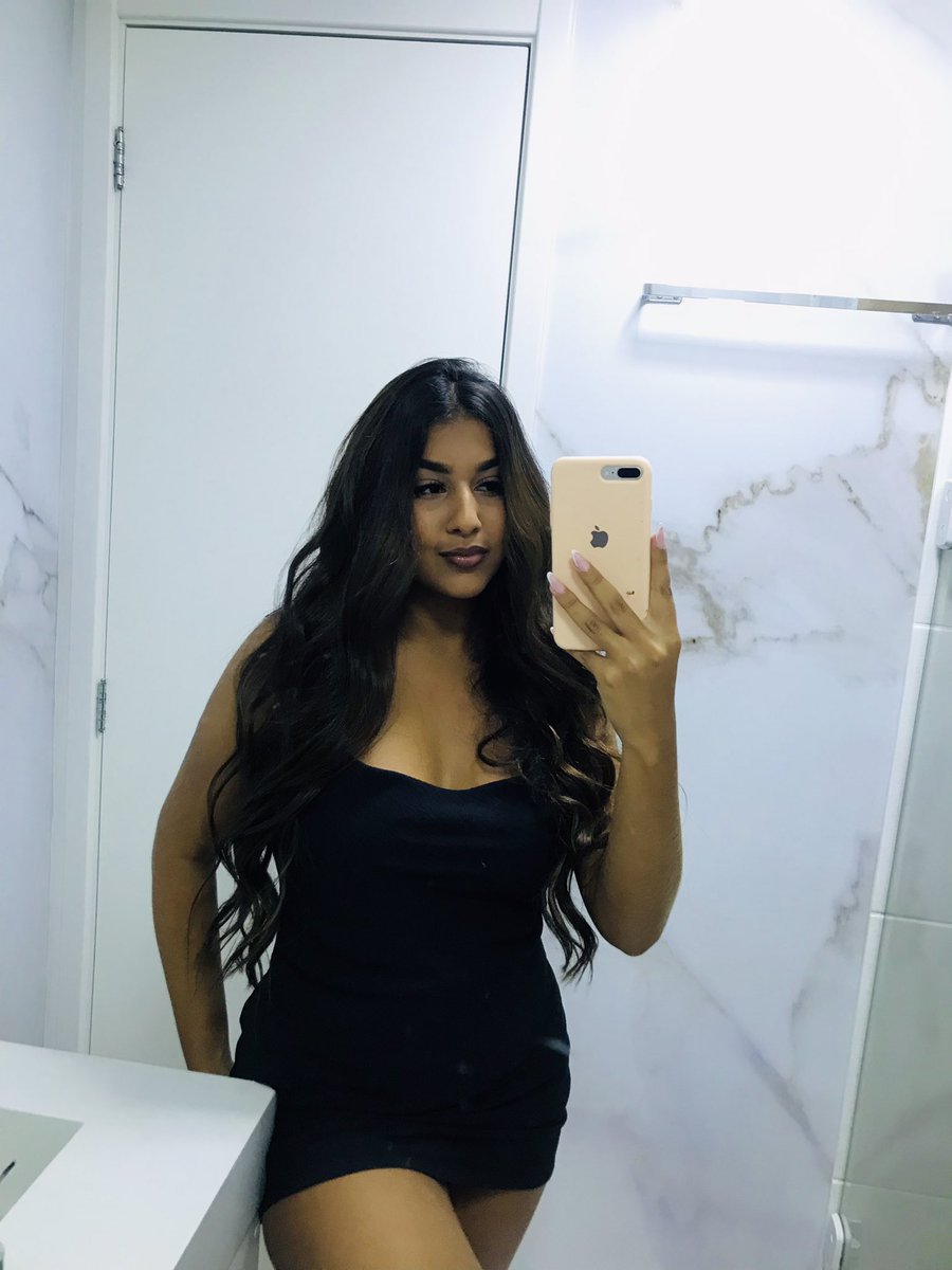 loveeray_'s tweet photo. ✨🖤🌹 https://t.co/uvgh2RCddZ
