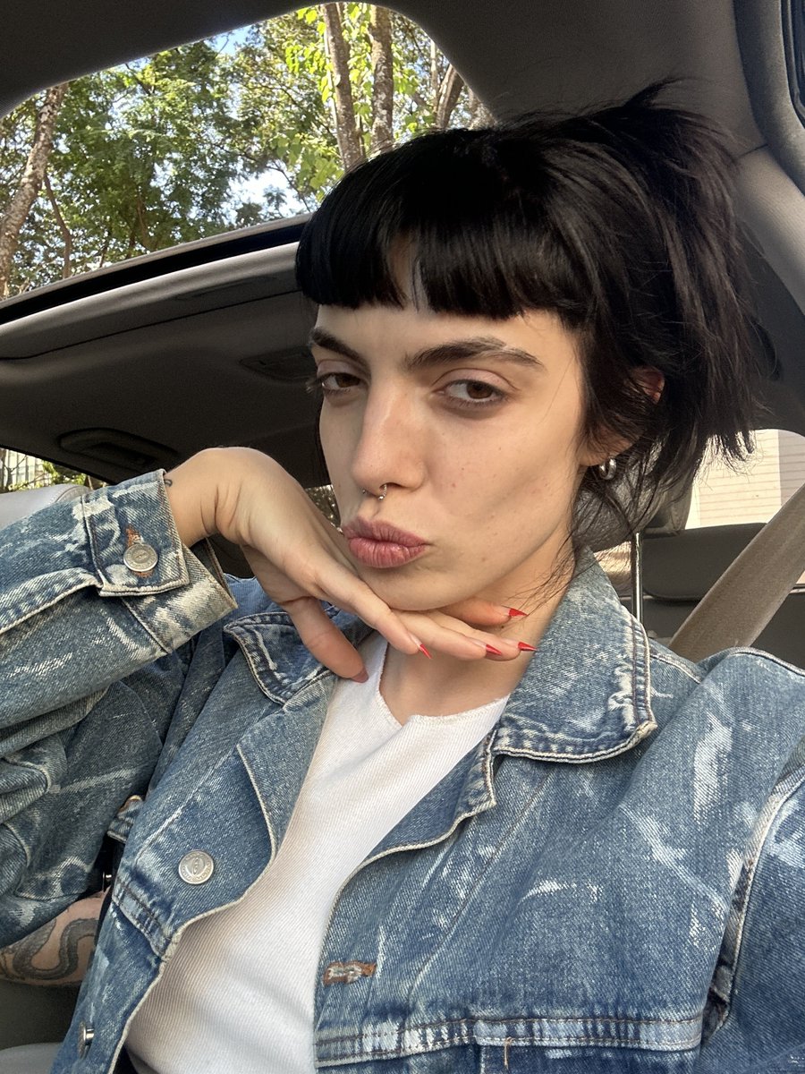 LizzLoovingitt's tweet image. 💋🖤