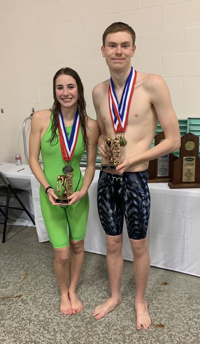 The 2025, Region 1, Sportsmanship award goes to….your Murray High Last Tiger and Tiger….Tatum Faulkner and Mason McCallum!!! Outstanding!!!