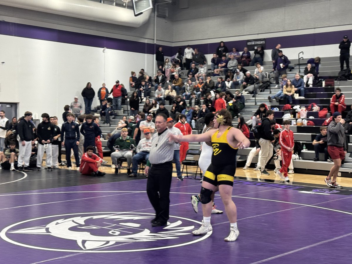bvhs_tigers's tweet photo. Luke Hinman!  275 lb. Champion at Husky Invitational. https://t.co/wdIfOVF1Ii