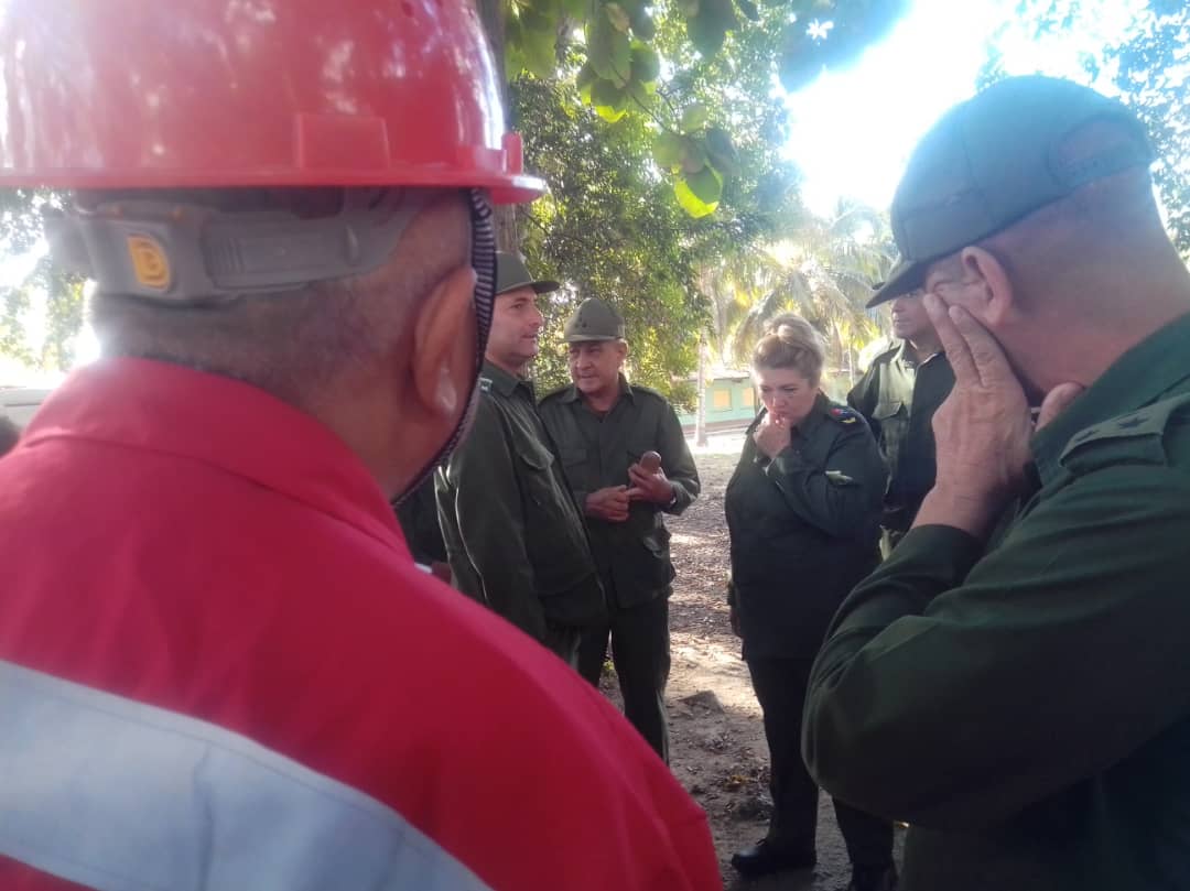 En #SanctiSpíritusEnMarcha Día Nacional de la Defensa con nuestro #PuebloUniformado.