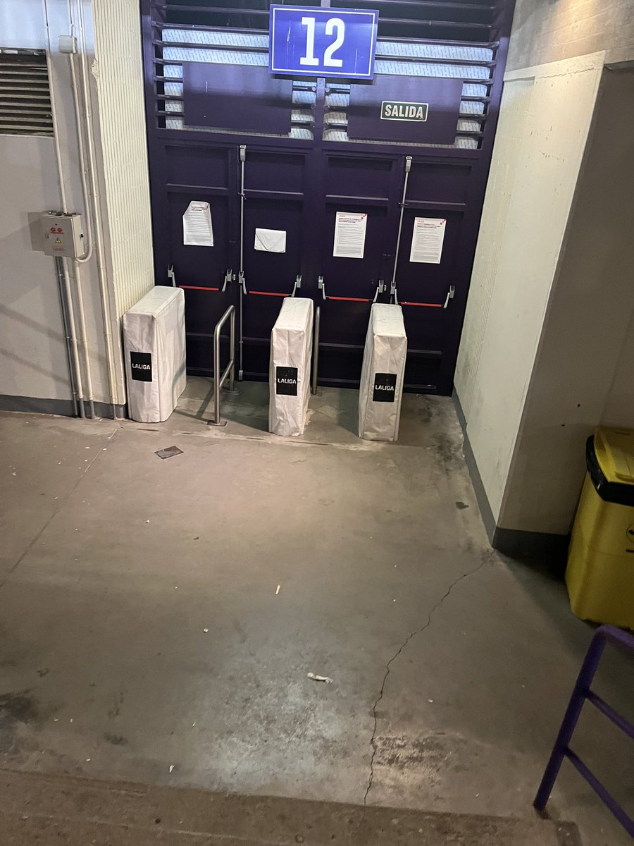 Dejadme salir por favor <a href="/realvalladolid/">Real Valladolid C.F.</a> no aguanto más