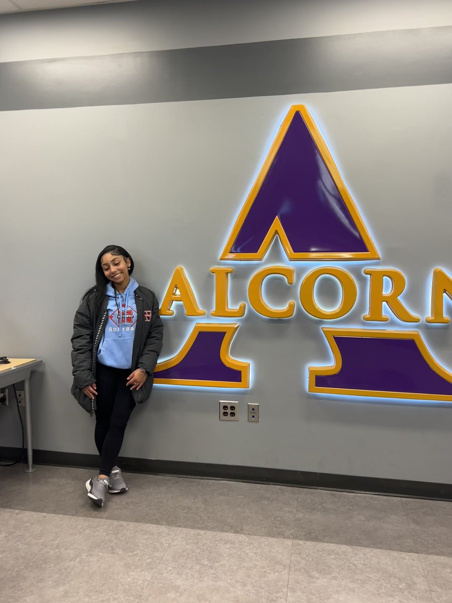 Had a great visit today at Alcorn state 🥎💜💛! Go lady braves ! Thank you for having me today  <a href="/AlcornSoftball/">Alcorn State Softball</a> ! #AGTG <a href="/NWCCSoftball/">Northwest Ranger Softball</a>