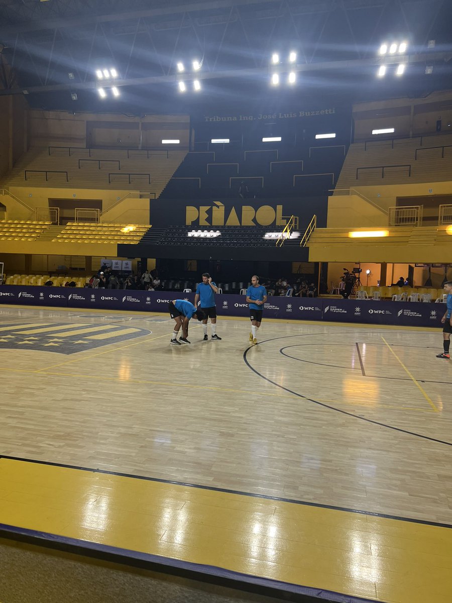 De Rebote FC tweet media