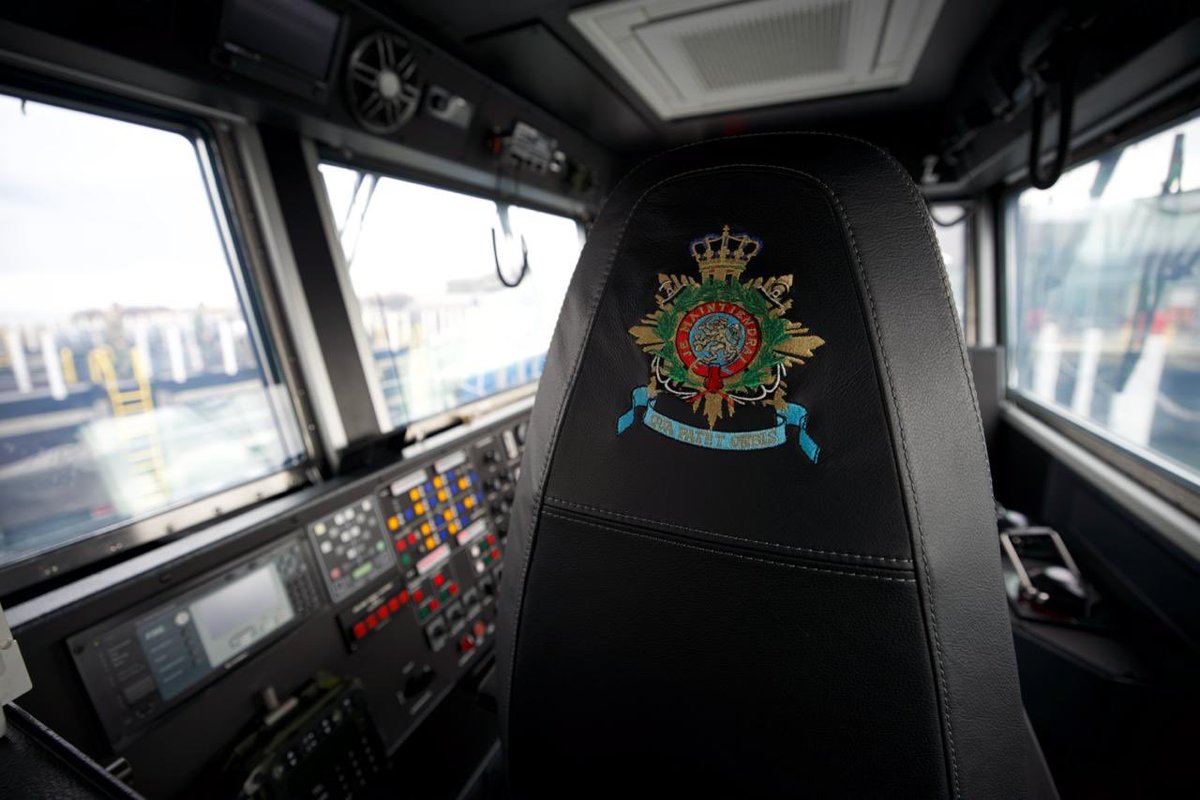 De Koninklijke Marine neemt vernieuwde landingsvaartuigen in gebruik. De Landing Craft Utility’s zijn door COMMIT, leverancier De Haas Shipyards en DMI fors gemoderniseerd. Met oa nieuwe stuurhut, generatoren, slaapverblijf, ballistische bescherming. Overdracht aan SATG te Texel.