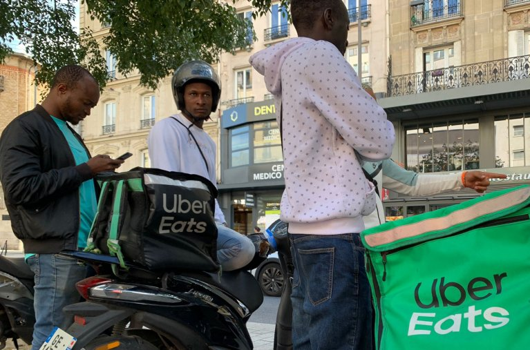 bouliboulibouli's tweet photo. Sur cette image : 3 entreprises créées sous Macron. https://t.co/t2Qs9ZCH38