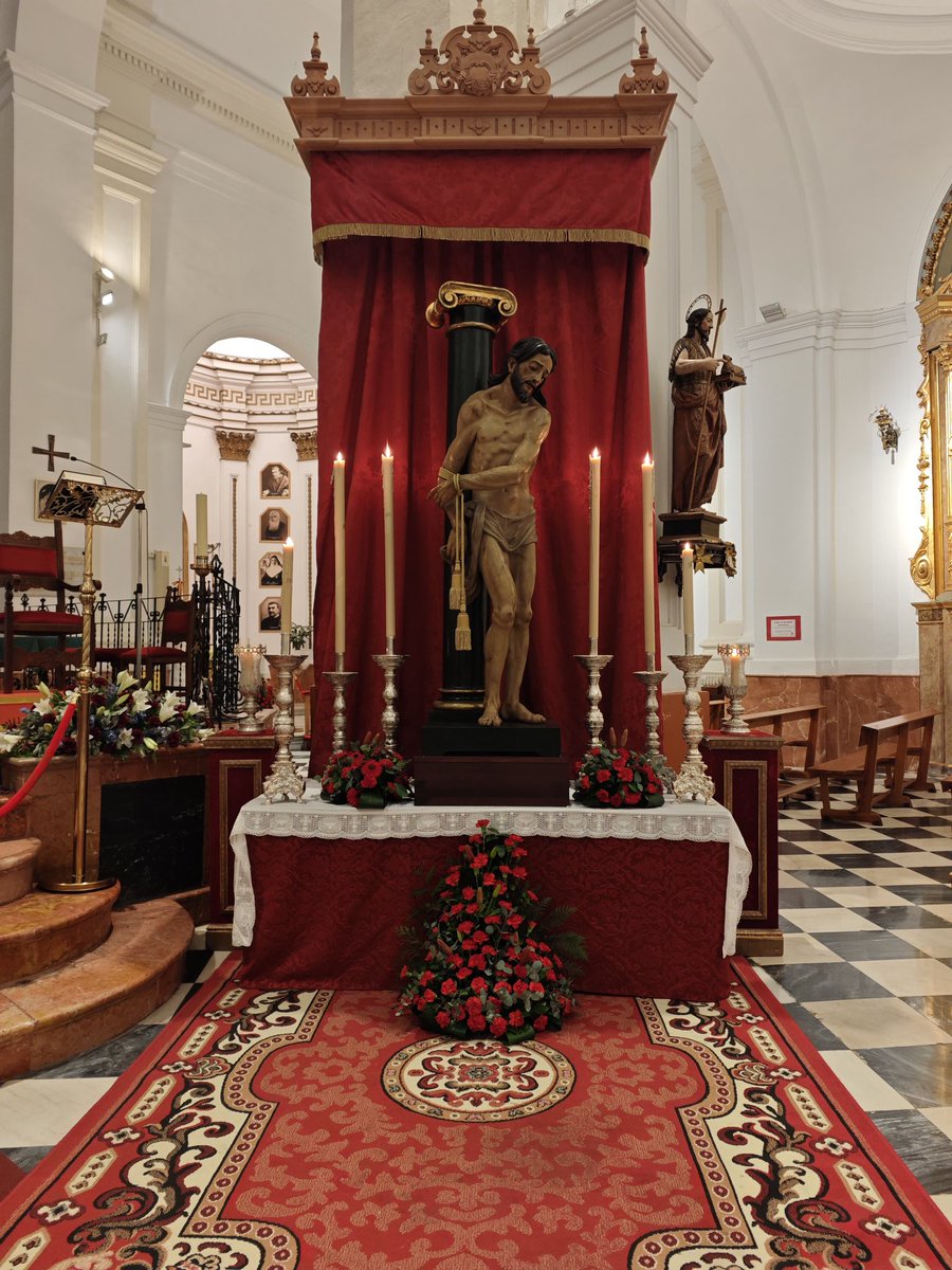 Estudiantes_VM's tweet photo. SANTO TOMÁS DE AQUINO

Nuestro Padre Jesús Atado a la Columna presidiendo el altar de culto en su honor por la festividad de Santo Tomás de Aquino; Doctor de la Iglesia, Patrón de la Univerdad y de los Estudiantes.

#EstudiantesVlz
#ColomnaYRosario
#CofradíasVM https://t.co/NXSKMPPHXi