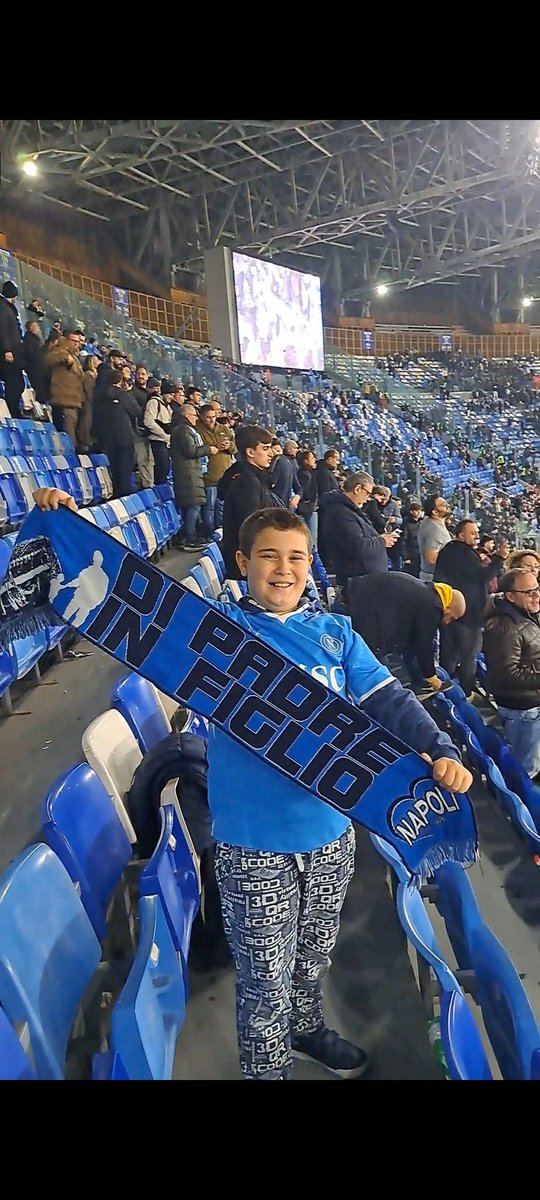 GiuDayLorDie's tweet photo. La felicità
#ForzaNapoliSempre 💙
#Lorenzo #AmoreDiMammaEPapà #MyFamily #TalePadreTaleFiglio #DiPadreInFiglio @sscnapoli https://t.co/IGPXYJmeIj