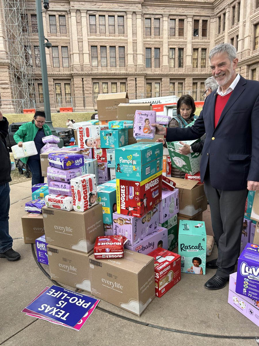 prolifedallas's tweet photo. Members of our CPLC Staff were present at the Rally for Life at the TX State Capital today! 

Thank U to everyone who came by our table &amp; said hello! 

Thanks to the generosity of those who attended, we are returning w/1300 diapers &amp; several packages of wipes for our PG families! https://t.co/0N2YzmLEOG