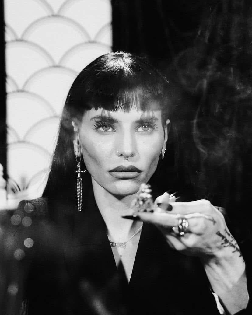 LilithCzarNews's tweet photo. 🎶|. The music video for “King” by Lilith Czar has surpassed 700K views on youtube, its her first music video to hit this. Congratulations, @LilithCzar 👑🖤
🔗: https://t.co/nO3Zrtm47z
🏷️: #LilithCzar #King #CreatedFromFilthandDust https://t.co/gQXVONH9vI