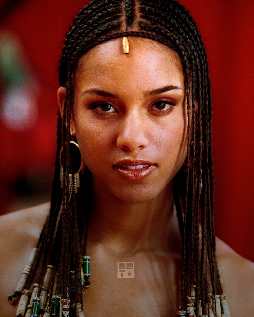 BET's tweet photo. This one's for 🗣️ NEW YORRRRRK! Happy Birthday to the one and only #AliciaKeys. 🎉

With over 40 nominations for the #NAACPImageAwards, she also holds the record for most wins in the Outstanding Music Video category. 👏🏾  Cheers to another year of greatness! https://t.co/oEqFN1Rij1
