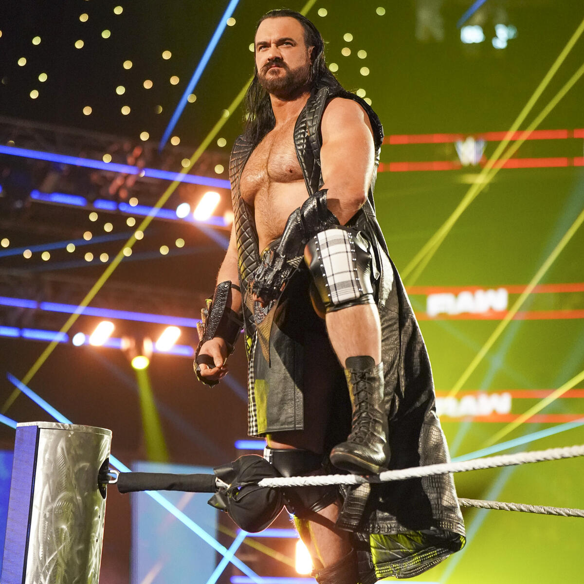 R1PLEYSWORLD's tweet photo. Rooting for Drew McIntyre to win the Royal Rumble match 🫶💙 https://t.co/YjTW50unoB