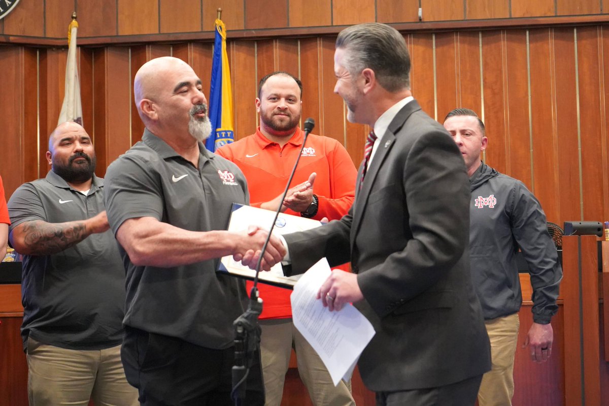 philbacerra's tweet photo. I invited the @MDFootball team to our January 21 City Council meeting to recognize and celebrate their 2024 National Championship. Congratulations Monarchs! 🏈🦁
#SantaAna #GoldenCity #CapitalOfOC https://t.co/abLZFSQHCT