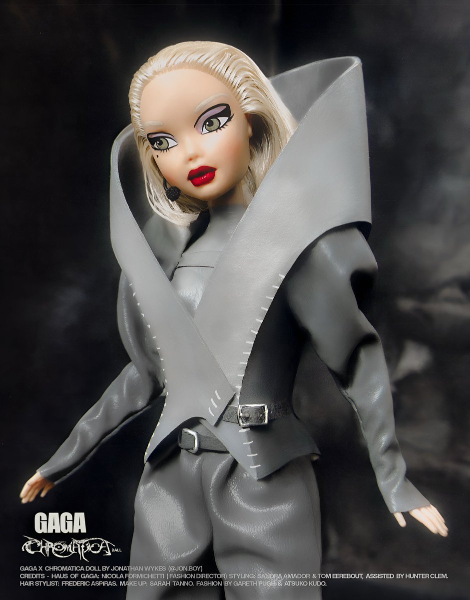 JonathanWykes's tweet photo. Countdown to LG7! 🖤 
Chromatica ball dolls by me 

#gaga #lg7 https://t.co/YsJ2S5CbkP