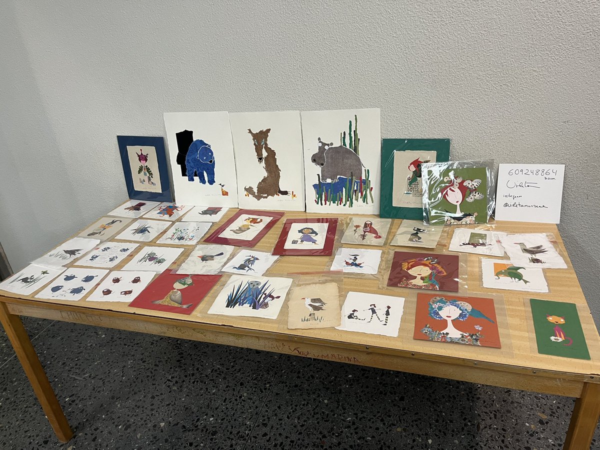 CEIP_AnaCaicedo's tweet image. 📚📖ENCUENTROS LITERARIOS📖📚

Esta semana, el alumnado de 5º y 6º ha tenido la suerte de compartir un ratito con Violeta Monreal y poder disfrutar de su compañía, sabiduría y el maravilloso arte de dibujar sin lápiz.

#CEIPAnaCaicedo
#LeerEsCrecer    
#QueNoTeLoCuenten