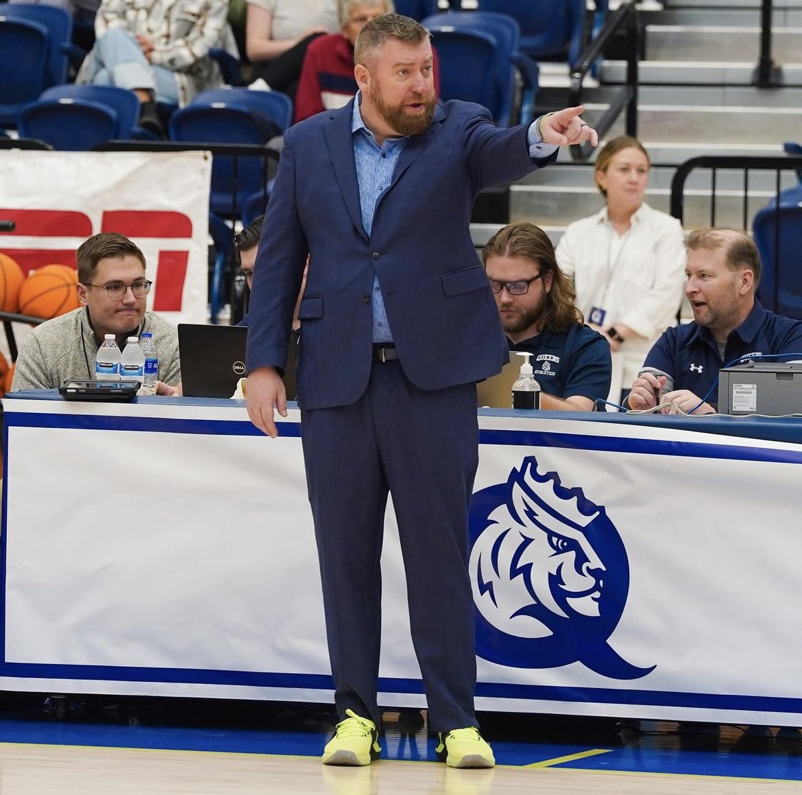JRTheBossman's tweet photo. Check out my interview with @queensMBB Coach @QUCoachGrant along with @DanBailey11.
#BossmanShow #CBB #RoyalsRise #QUeenCity #ASUNBuilt #Basketball #Leadership #Coaching #Community #Interview #Relationshipsย
Listen ๐ง: https://t.co/JQiCZghuoF
Watch ๐บ: https://t.co/KZq1elcbRo https://t.co/YQFy0fpO0Z