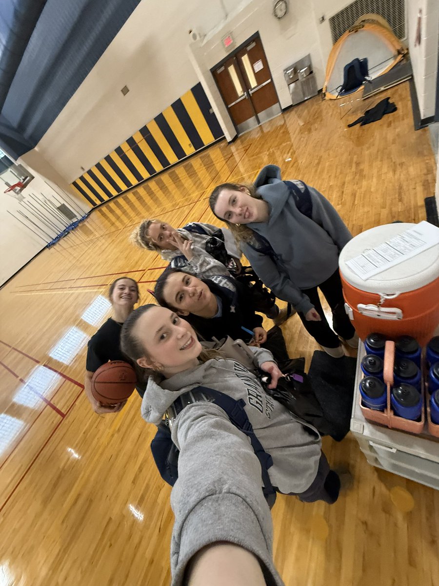 And that’s a wrap on the very last Horizon Hoops @CJHS.  Best coaches you could ask for  - love the support for <a href="/ClarkstonGBB/">ClarkstonGBB</a> in this community.  Future Wolves ballers for sure!👍 <a href="/ClarkstonNewsMI/">The Clarkston News</a> <a href="/CTownAthletic/">Clarkston Athletics</a>