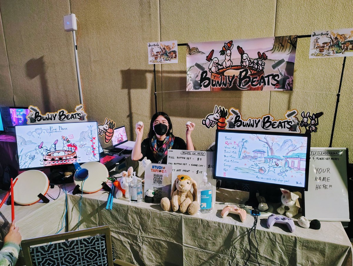 StudioTapioca's tweet image. Day 3 of #MAGFest2025 is going strong - come check us out at Indie Arcade! 🕹️ We&apos;ll also be running leaderboards with cool prizes, as well as some cute giveaways for stopping by! 🐇🎶 #indiegame