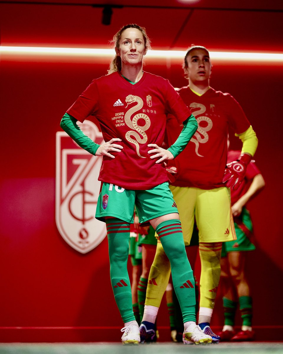 LigaF_oficial's tweet photo. Definición de aura:

#LigaF | #EibarGranada https://t.co/U4Ks5Xro04