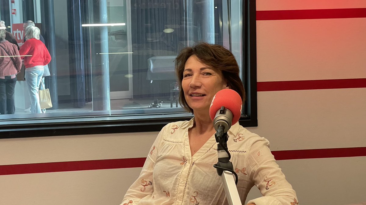 MargrietBenak's tweet photo. #Cassata op @RTVDrenthe vandaag met @MartinFullerNL, eerst persconferentie live @DrentsMuseum, daarna oa #stikstofellende met @ElineVedder en #dirkbruins @LTONoord, #evawortmann #loods13 motorsportman #janpol geëerd met #motorhart @knmv https://t.co/cV0xjTwZsK