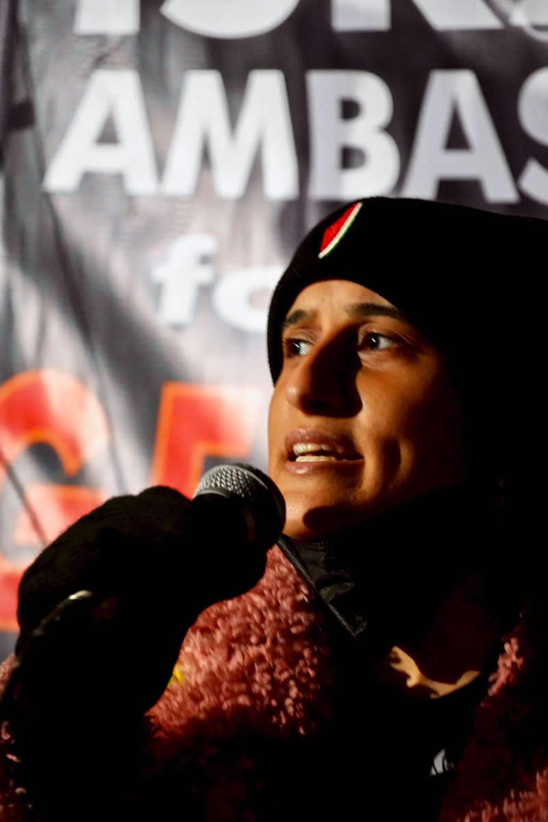 Comrade leading the chanting <a href="/IJAN_Network/">IJAN</a> demo against <a href="/TzipiHotovely/">Tzipi Hotovely</a> yesterday