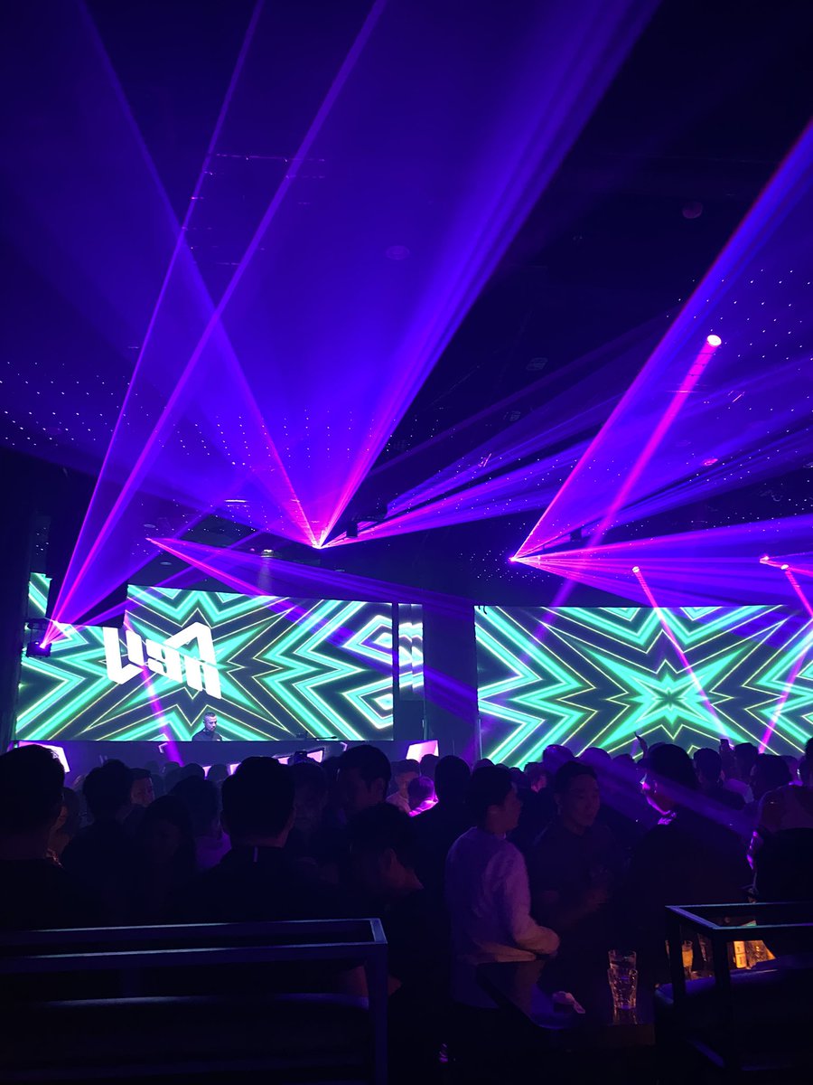 StemAkmal's tweet image. First time in here 🙌🏻