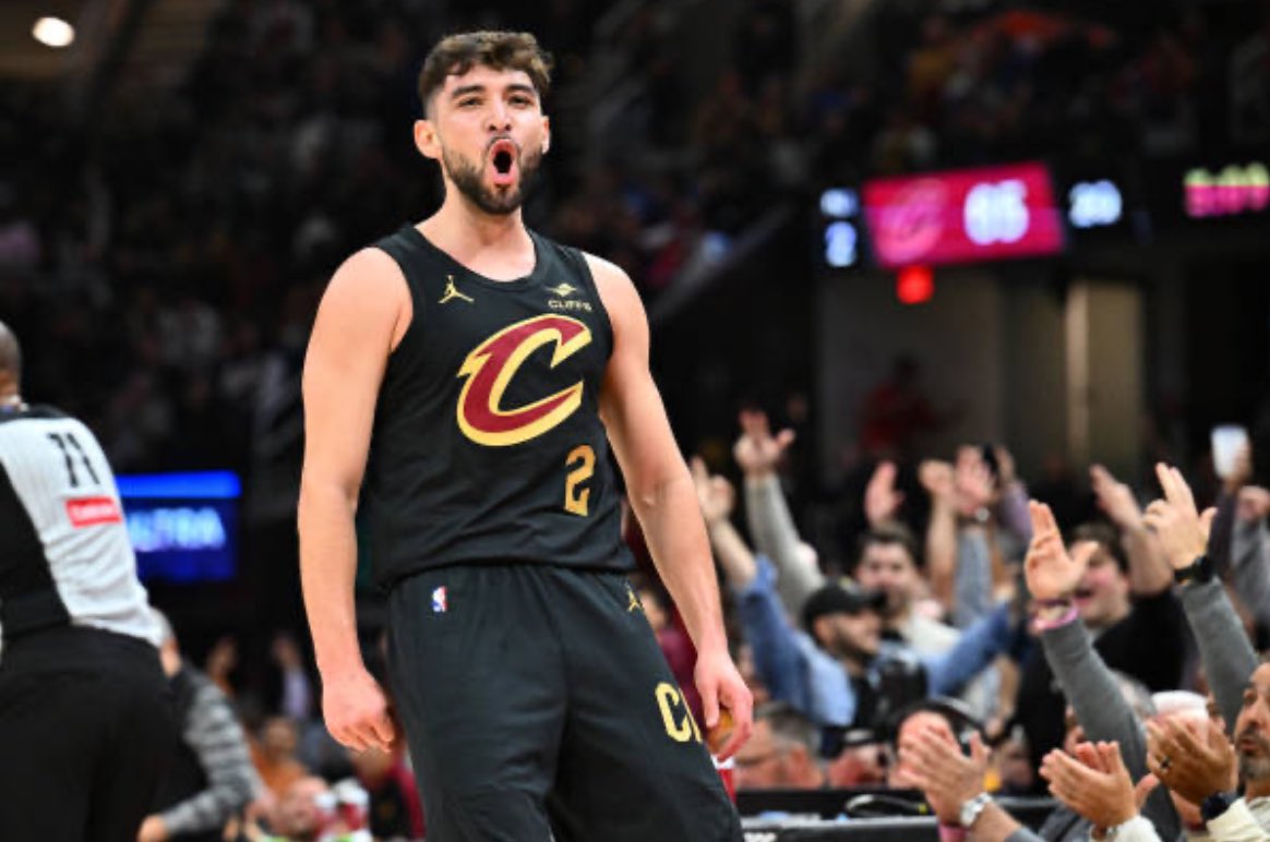 HoodiGarland's tweet image. Ty Jerome last 5 games:
17.2 PPG
2.4 APG
1.4 SPG
61.7% FG
66.7% 3PT
23.2 MPG
The X Factor. 💫