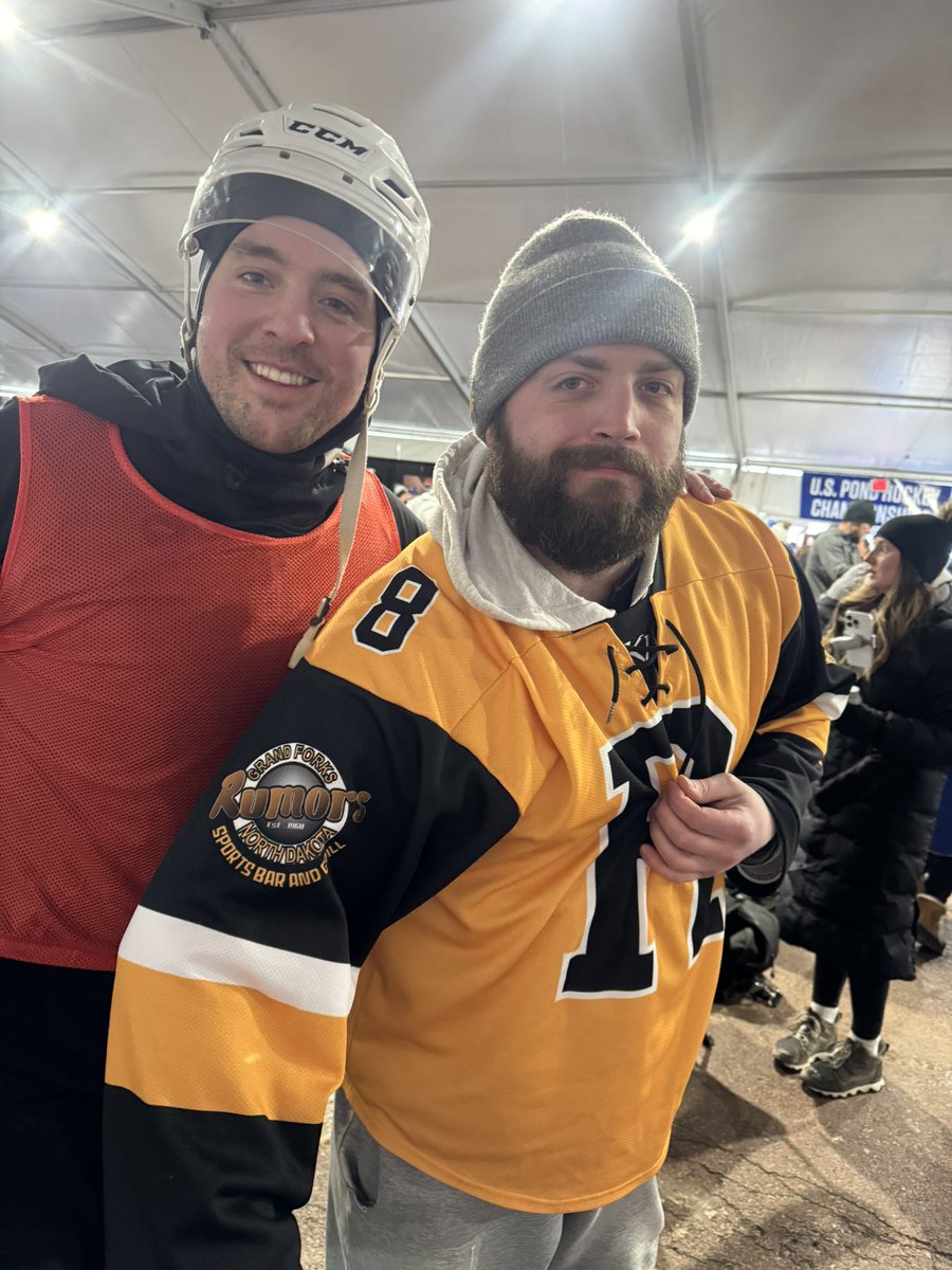 17maxmiller's tweet photo. Good to see we got some boys representing @GrillRumors in the US Pond Hockey Championship on Lake Nakomis. #bestbar @BillTyrrell1 @JacobBenson17 https://t.co/ip1IVlyRNh