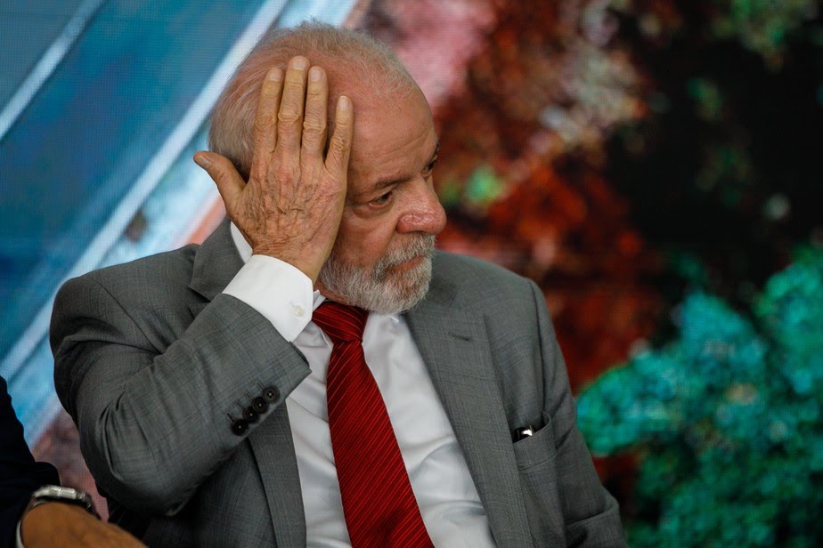 pesquisas_elige's tweet photo. 🚨URGENTE: Nikolas Ferreira (PL-MG) e a bancada do agronegócio na Câmara dos Deputados se posicionatam CONTRA a medida do Governo do Presidente @LulaOficial que tinha como objetivo ACABAR com impostos de importação de alimentos!🇧🇷👍😎😱

🗞️CNN Brasil (@Analise2023) https://t.co/EplnJiTcA7