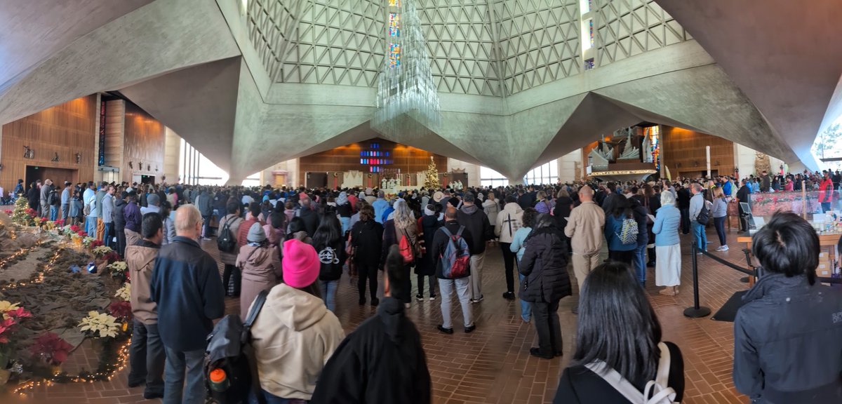 #WalkforLife Holy Mass at the Cathedral of St. Mary of the Assumption

Standing room only 

#cultureoflife #chooselife #defendlife #respectlife #standupforlife
