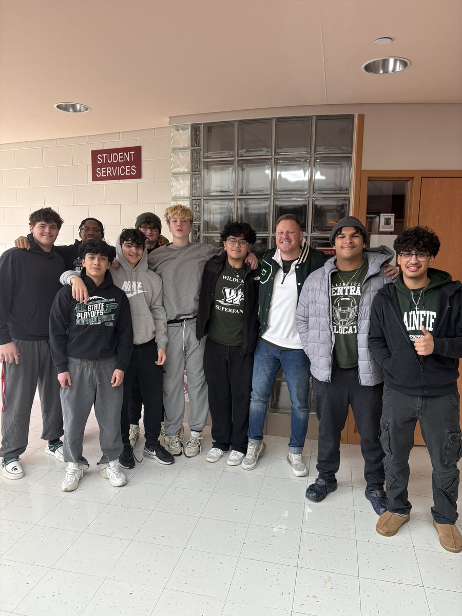 Proud of our guys who showed up and showed out supporting <a href="/Cats_Cheer/">PCHS Cheer</a>