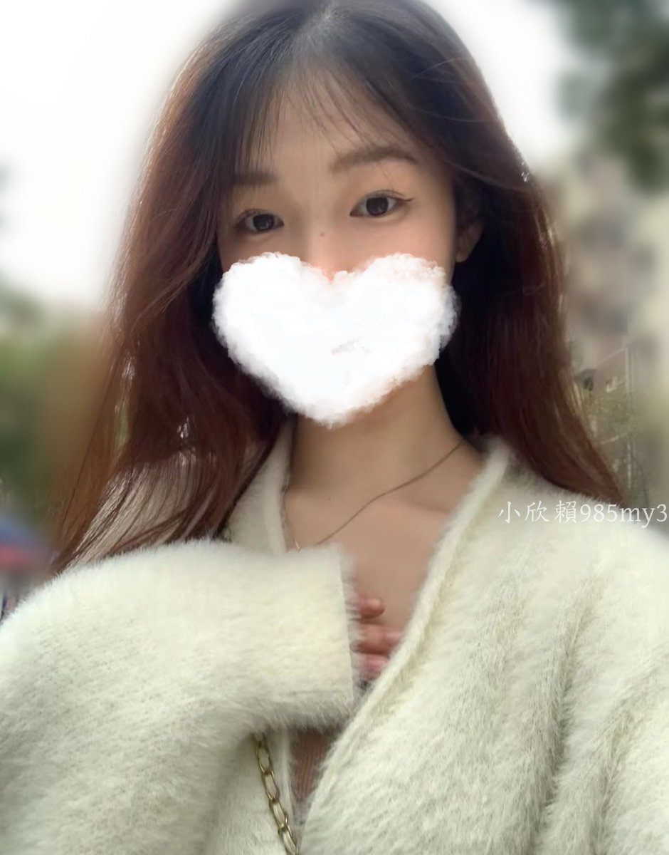 為什麼現在年輕人都喜歡阿姨 
年紀小的就不吃香了嗎？ 
到底為什麼 雖然我也是喜歡大叔😹 https://t.co/6Z8fgefo9t