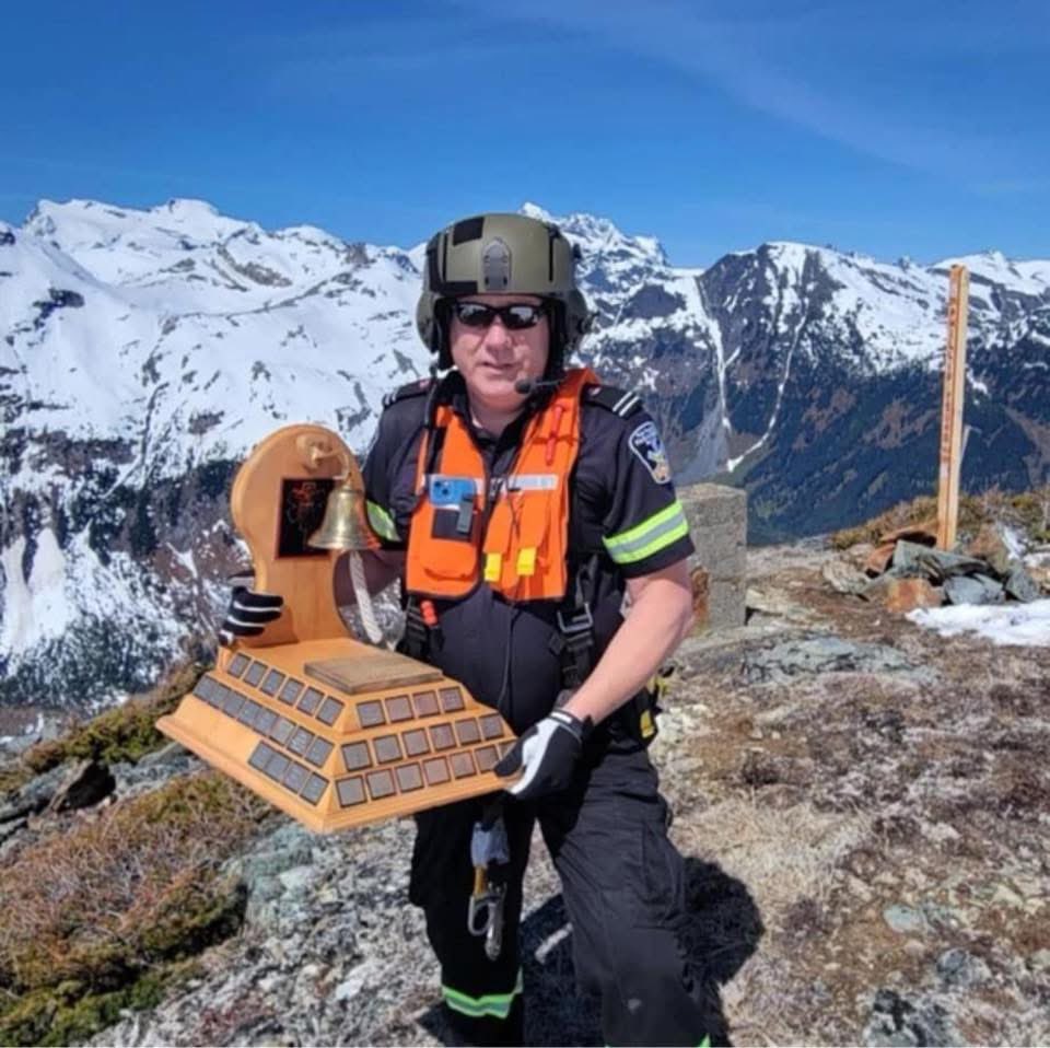 Detailed summary from this summers journey with the Fallen Canadian Paramedic Memorial Bell. 35000km, 5 provinces, 2Territories, 20 US states, many families, SAR Techs, Military medics and more! docs.google.com/document/d/1Ik…