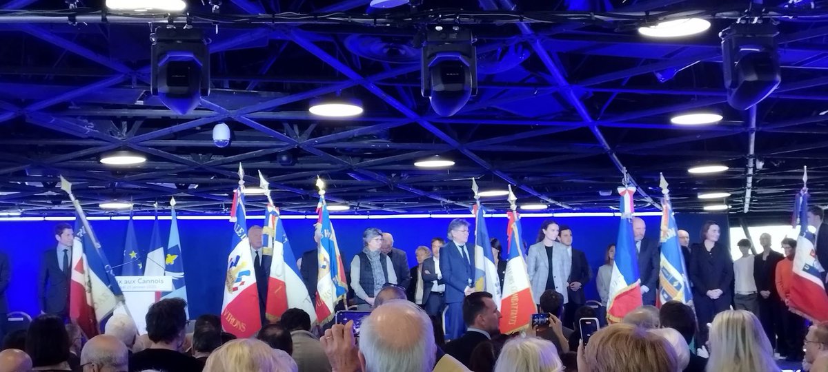 MartinAlex06's tweet photo. « Cannes est mon bonheur, la France est notre devoir. »
Des vœux aux cannois, très nombreux, marqués par la liberté, la lucidité, la combativité, la solidité locale de @davidlisnard.
En tant que Députée, je suis fière de travailler à ses côtés pour “faire gagner Cannes” et la 8e circo du 06.