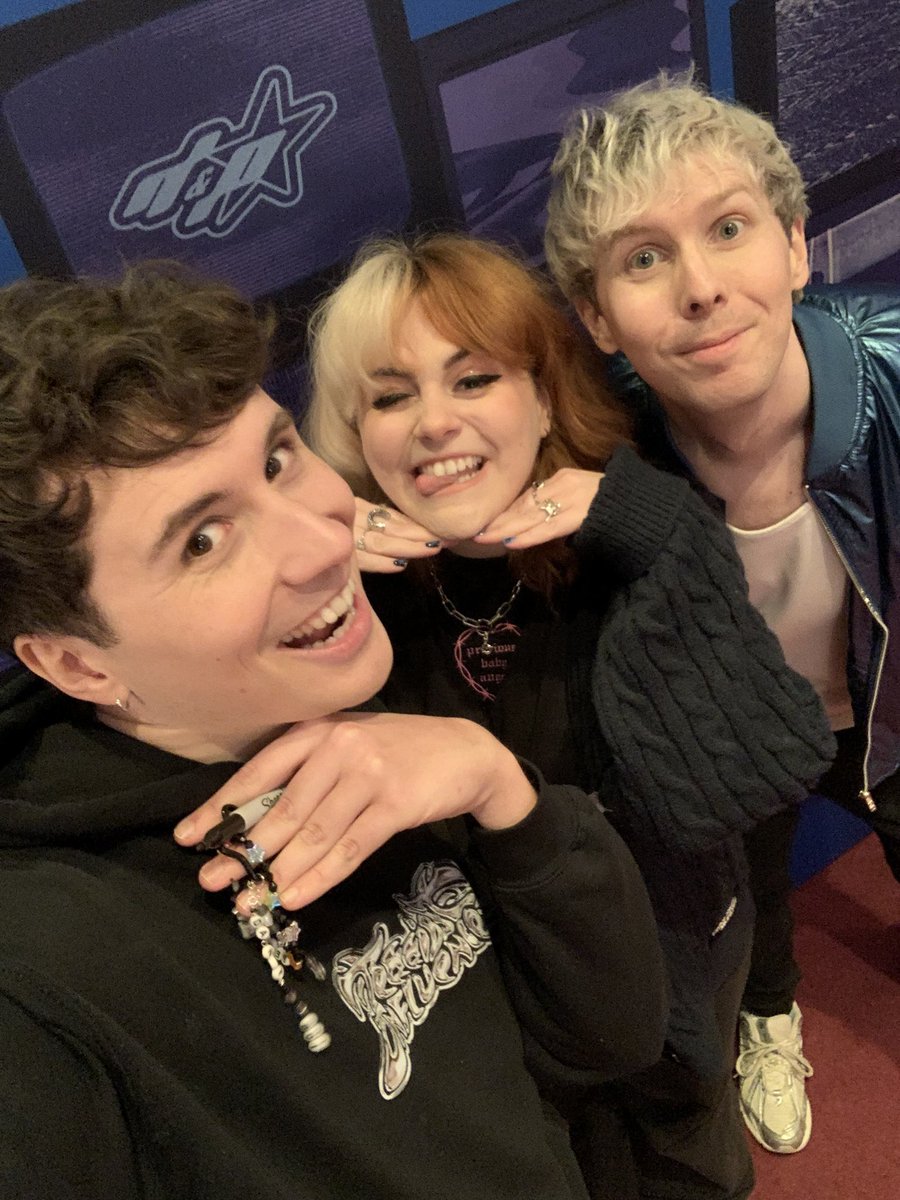 literally said ‘fuck you’re big’ as i rounded the corner at the meet and greet