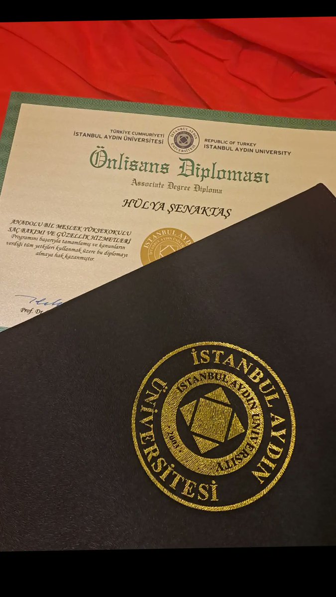 #İstanbulaydinüniversitesi 
#sacbakimiveguzellikhizmetleri 
#hulyasenaktas 
hulyaguzelliksalonu.com 
hulya@hulyaguzelliksalonu.com 
#Since1997