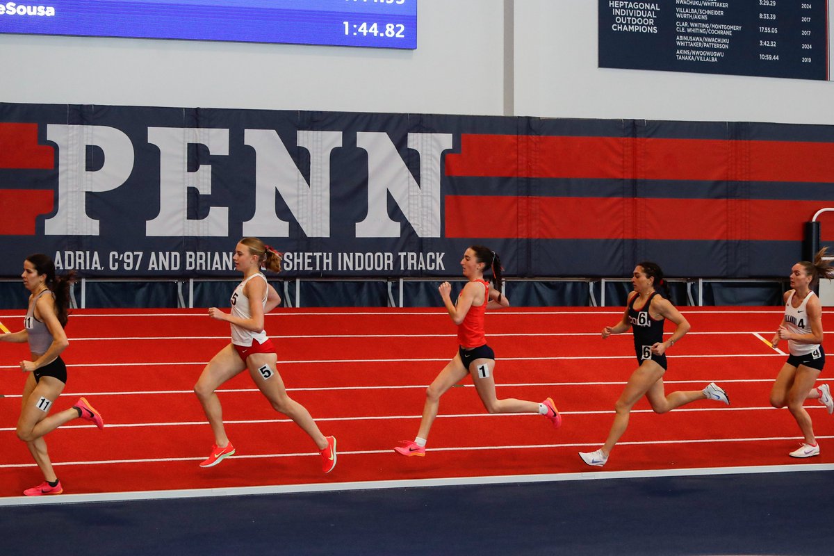 Tatum David gets the ✨𝗪𝗜𝗡✨ in the women's mile breaking the Ott facility record in new 𝙋𝘽 4:33.27 for No.7⃣ in the NCAA this season!!

Stella Kermes (4:42.77) and Cate DeSousa (4:45.69) also clocked new 𝙋𝘽s in 6th and 8th place!!

#GoHoos
