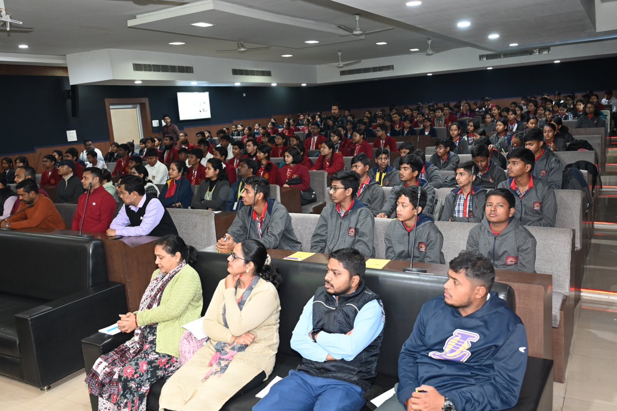 I delivered a lecture in the  ‘Workshop for High School Students’ on ‘In the realm of digital technology: Climate Change and Disaster Awareness’ organised by the IEEE Kolkata Section and the Department of Information Technology, Gauhati University🙂 on January 21, 2025
