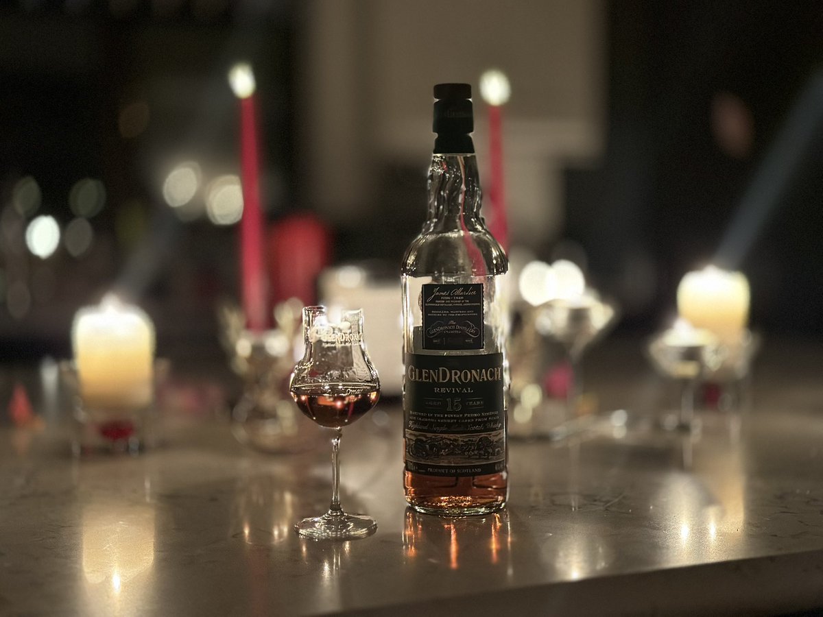 Happy Burns night to all my scottish friends! 

The lack of electricity has created some dram good ambiance!