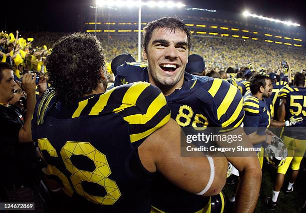🙏 Happy Heavenly Birthday to Craig Roh!  

🗓️ On this date in 1991.... 
   
   Craig Robert Roh was born. Roh attended 
Chaparral High School in Scottsdale, Arizona before committing to the University of Michigan.  
   
〽️🏈 2009 - 2012