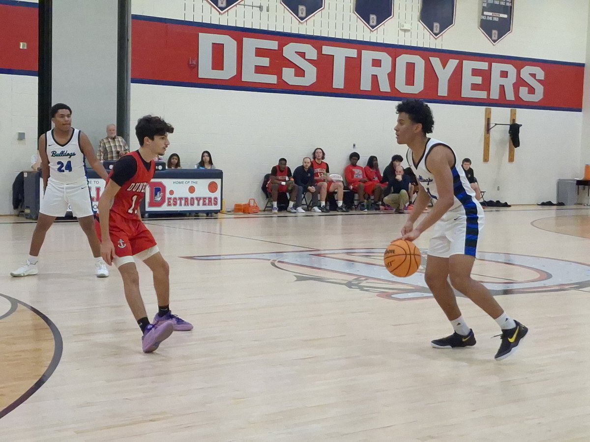 Central Jersey Sports Radio (@cjsportsradio) on Twitter photo FINAL! <a href="/metuchenfans/">Metuchen High Sports</a> tops <a href="/Destroyerhoops/">Dunellen Boys Hoops</a> 41-25 behind 21 from <a href="/CamHayes_Durina/">Cameron Hayes-Durina</a>. Recap and postgame reax coming soon at cjsportsradio.com! FINAL! <a href="/metuchenfans/">Metuchen High Sports</a> tops <a href="/Destroyerhoops/">Dunellen Boys Hoops</a> 41-25 behind 21 from <a href="/CamHayes_Durina/">Cameron Hayes-Durina</a>. Recap and postgame reax coming soon at cjsportsradio.com!