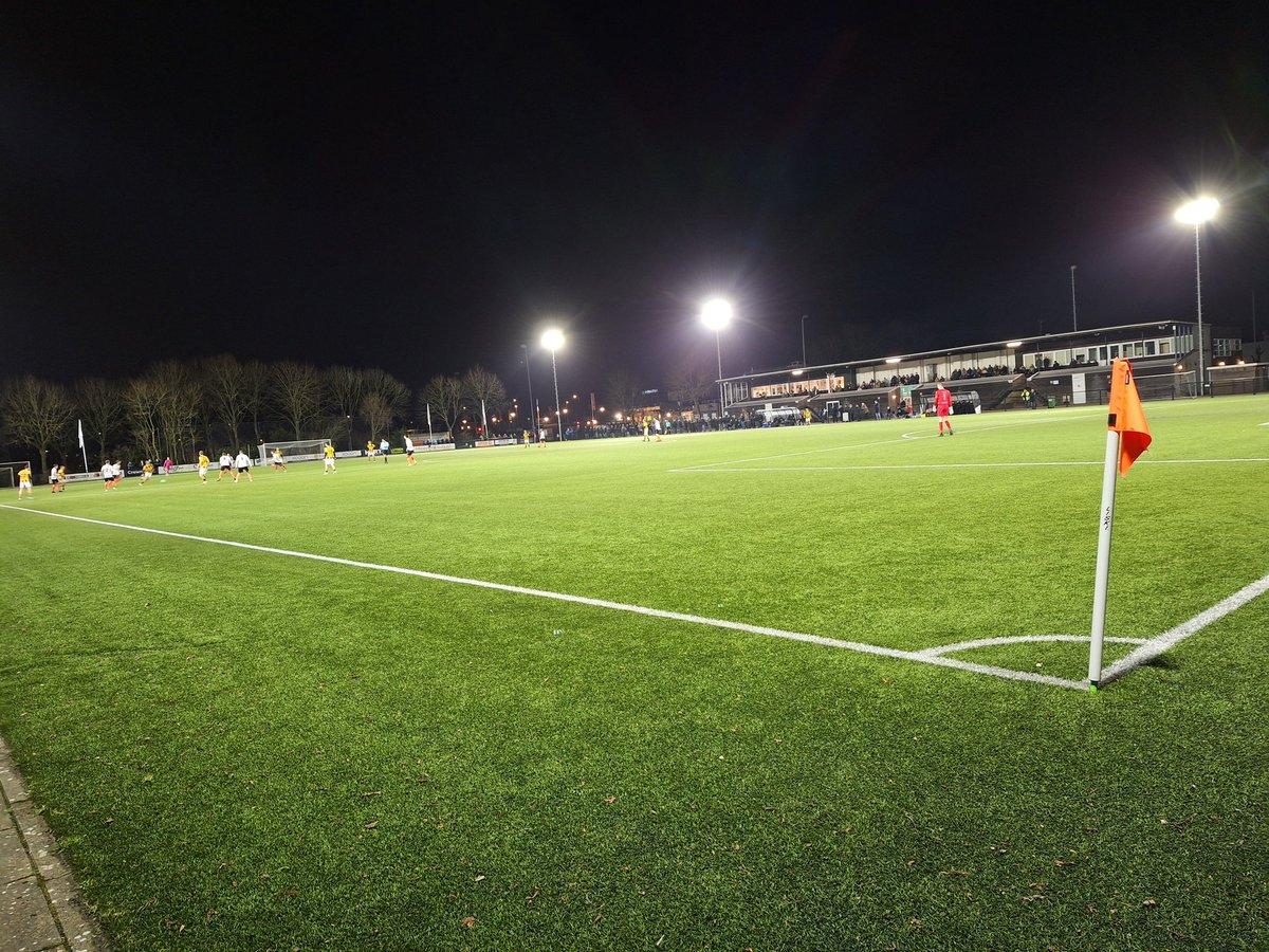 niek92jansen's tweet photo. HBC Heemstede 🆚 DVS'33
📅 25-01-2025
⚖️ 0-3
📍 Sportpark HBC, Heemstede 🇳🇱

DVS'33 wint door o.a. fraaie goal van Ahrens en staat 3e in Derde Divisie A ⚽

Met Baas, Dekker en Nijland veel ex-Graafschappers in de basis bij DVS'33.

#HBC #DVS33 #Heemstede #hbcdvs #Groundhopping https://t.co/LIRWAip73m