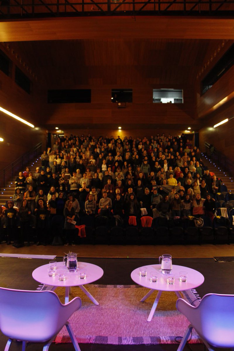 Eskerrik asko gaur Atarrabiara gerturatu zareten guztioi! Plazera izan da gaurko egunean hainbeste feminista elkarrekin ikustea.

Laster Nazioarteko Ekintzaren harira informazio gehiago emango dugu. 
Momentuz, gorde data: Marsellara goaz ekainak 13, 14 eta 15ean.

ADI DEIALDIEI!
